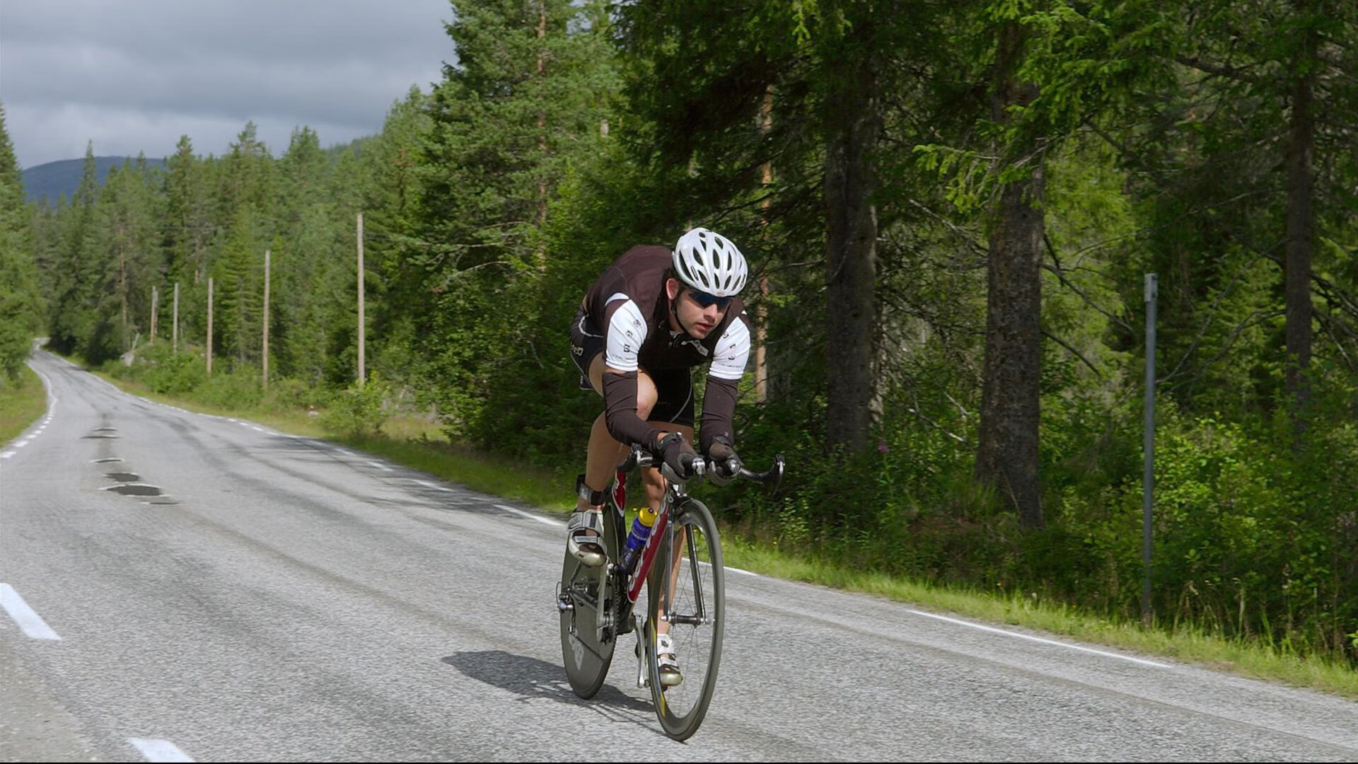 九游体育ios-【极限速度科技】投球速度突破人类极限，令人振奋！，投球时速